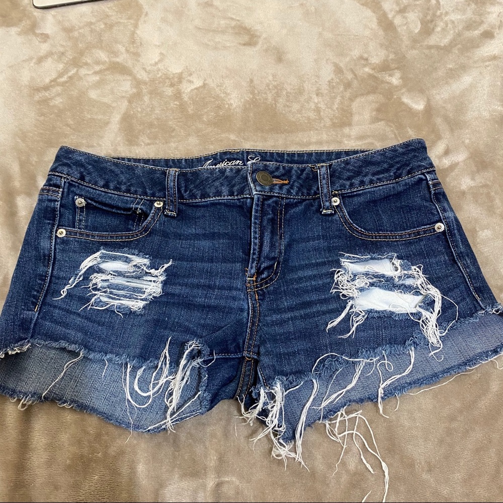 American eagle distressed shorts